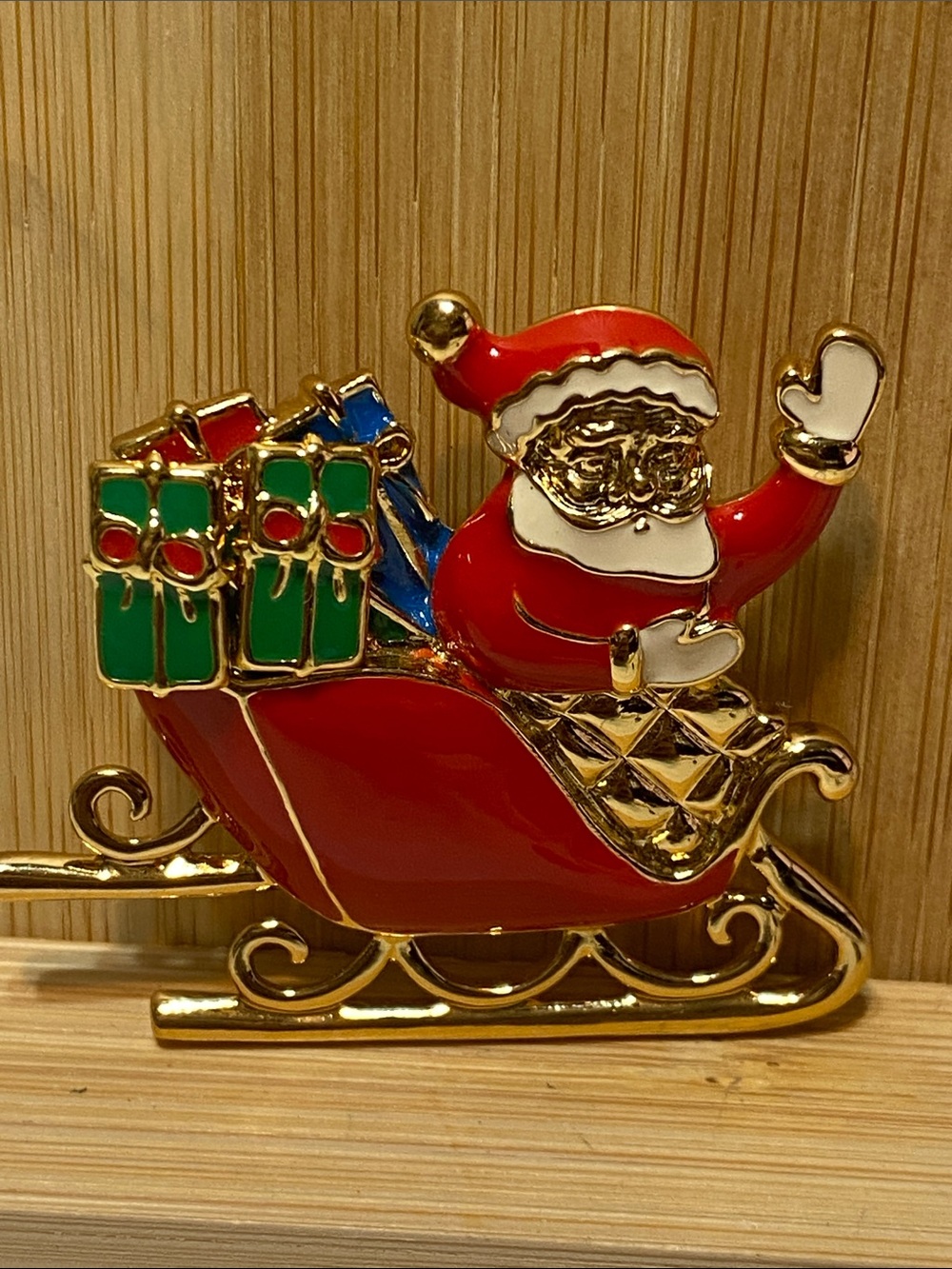 Avon gold tone & enamel Santa Sleigh pin Brooch & pierced post Earring set